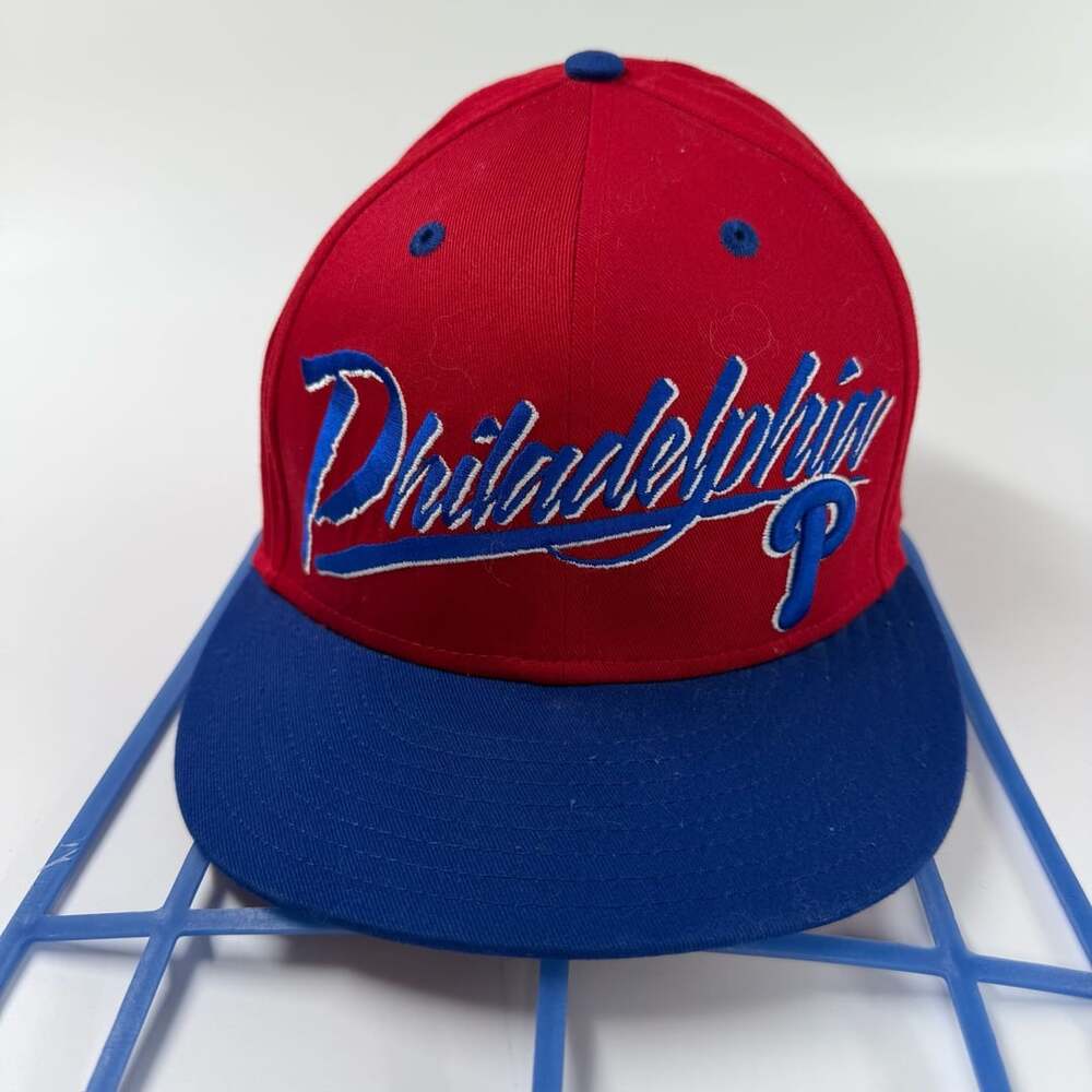 New Era Philadelphia Phillies Snapback Hat One Size Red